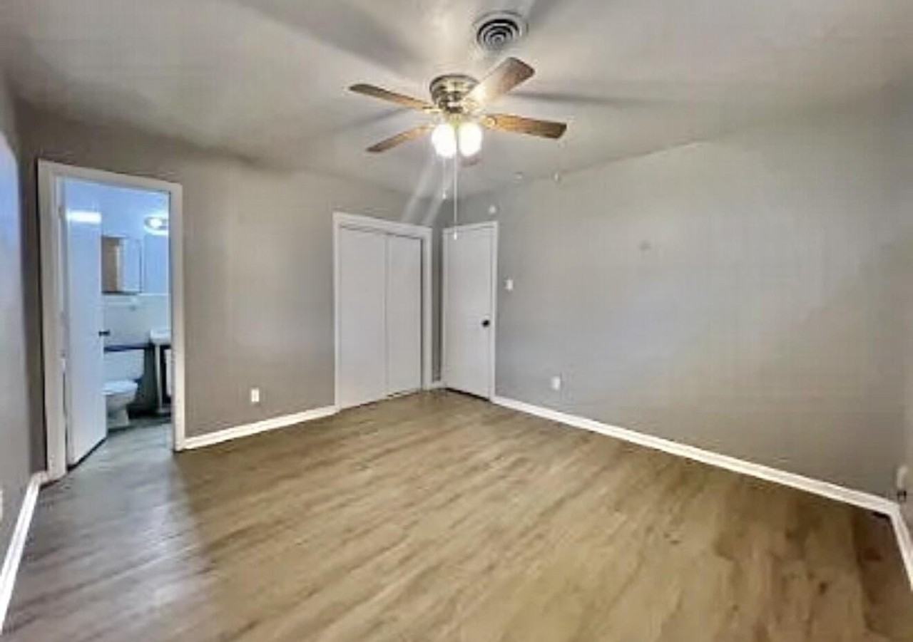 1926 68th St - Photo 5 of 13