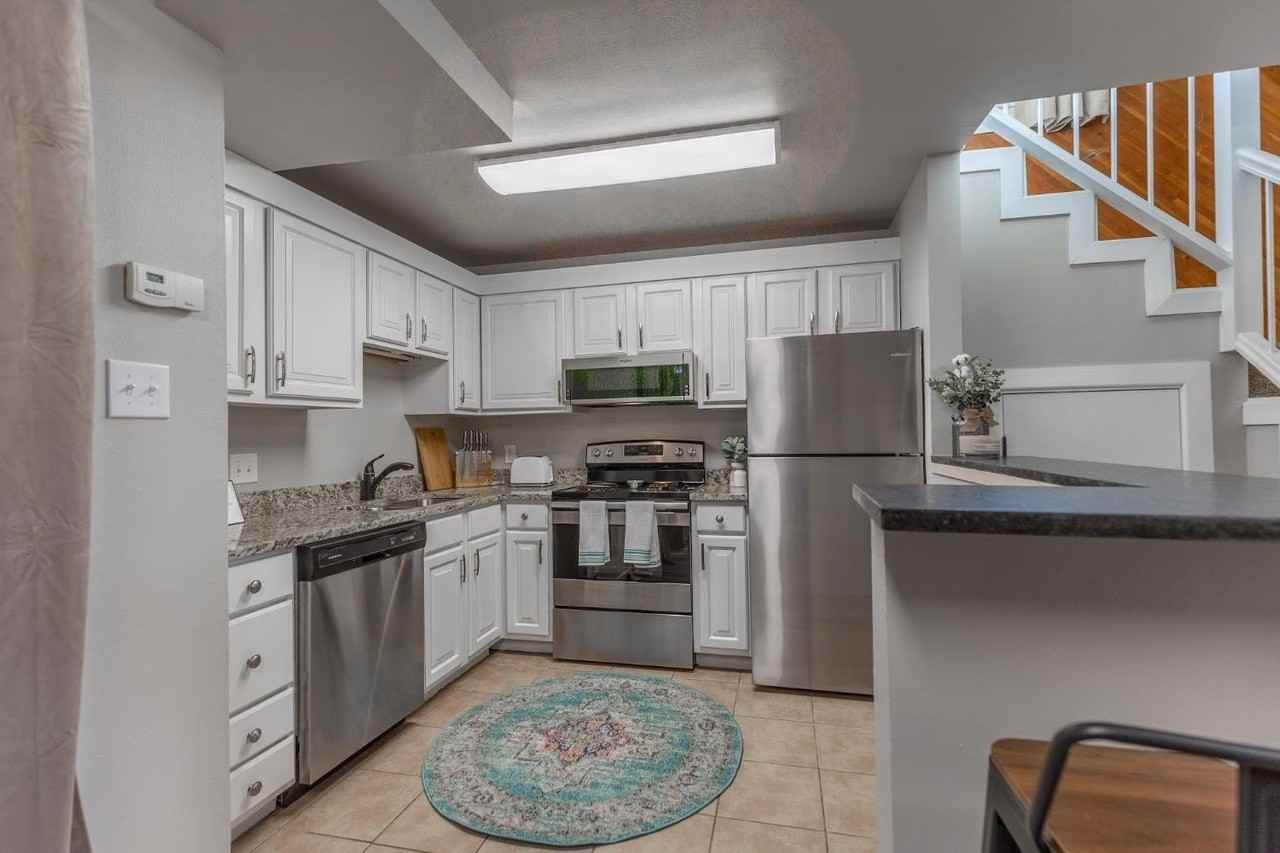 2124 Broadway - Photo 6 of 14