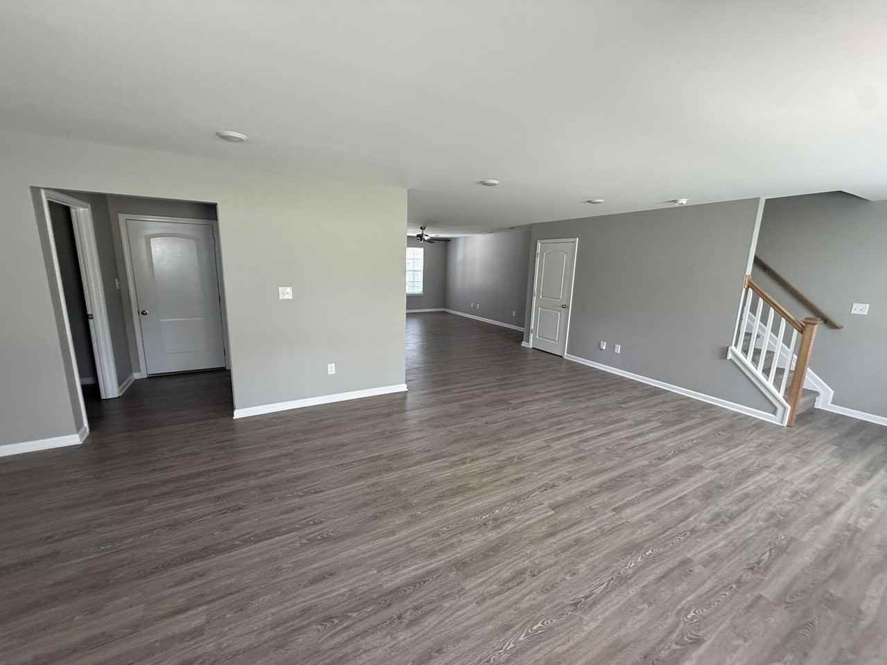 8069 Driftwood Loop - Photo 5 of 28