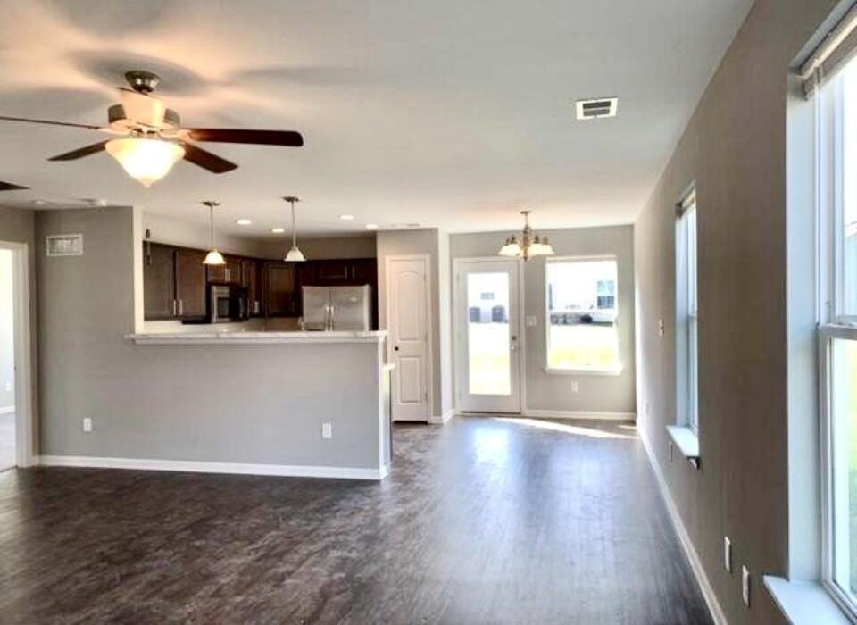 8188 Driftwood Loop - Photo 2 of 8