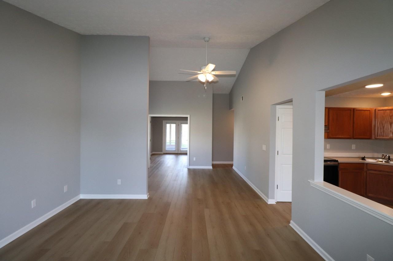 208 Mariwood Ct - Photo 3 of 18