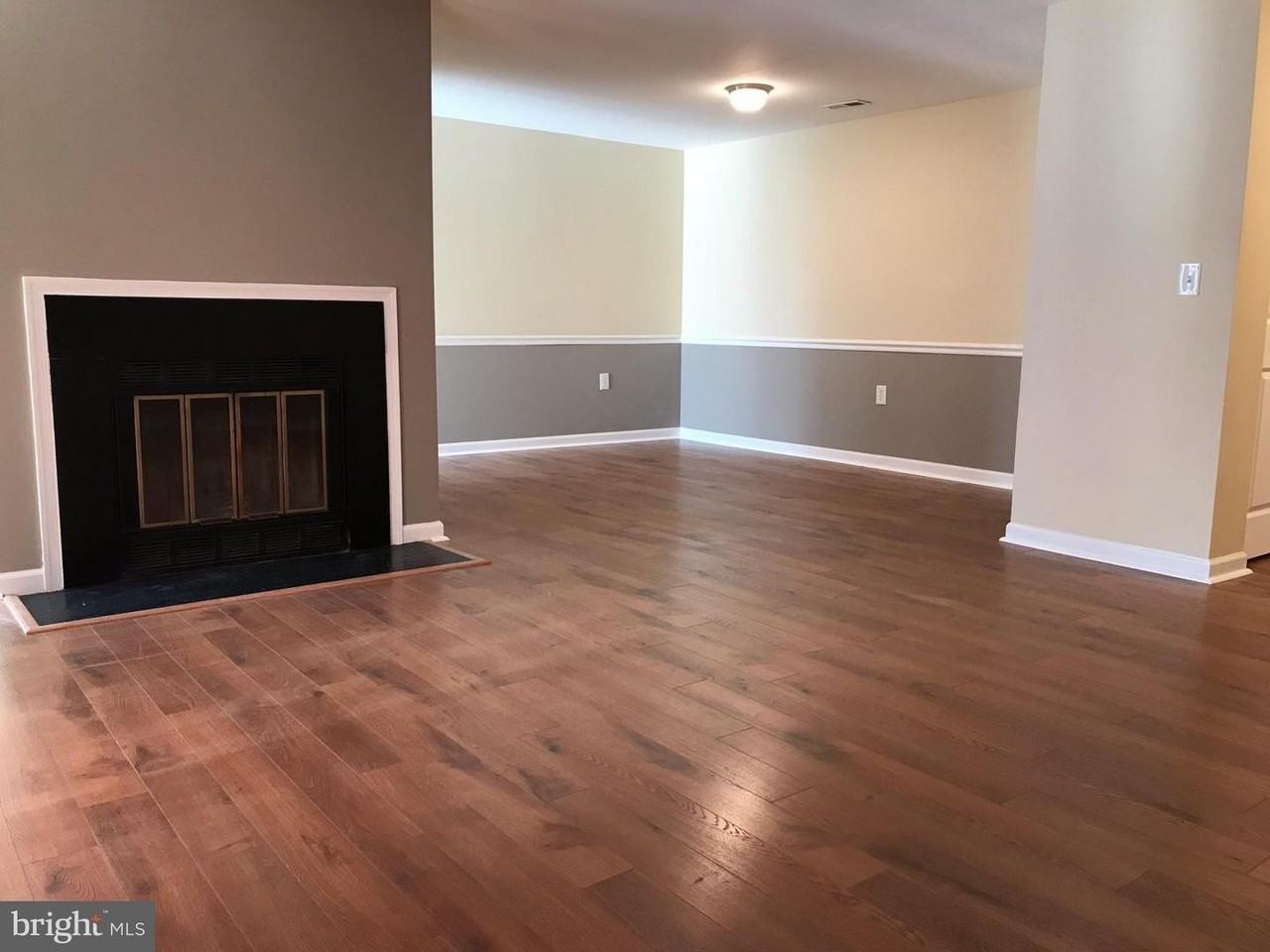 18120 Chalet Dr - Photo 2 of 30
