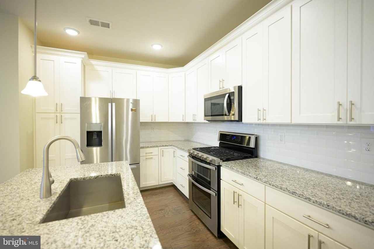 5130 Cambria Way - Photo 7 of 28
