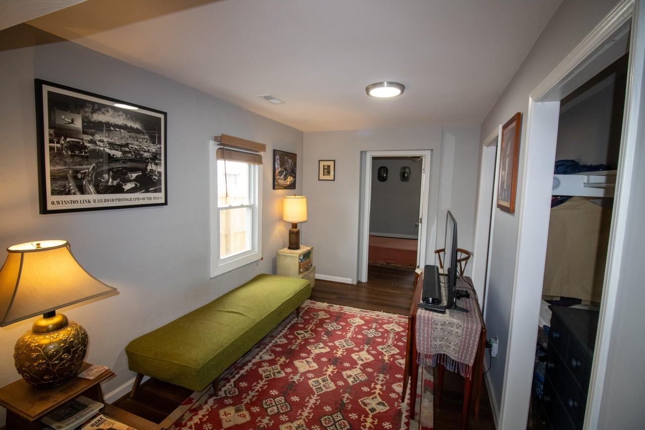 3332 Mount Pleasant Blvd - Photo 6 of 12