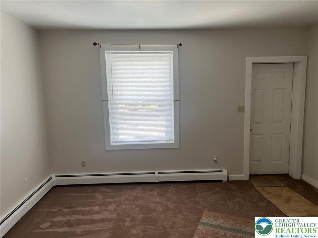 431 Maple St - Photo 3 of 11