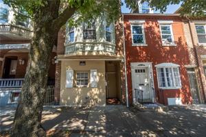 featured image of 421 N 6th St #2