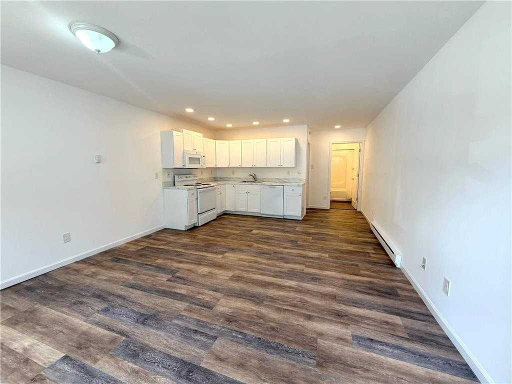 811 Itaska St #1stFL - Photo 4 of 15