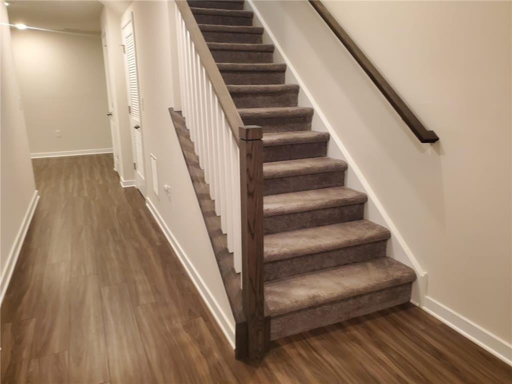 7640 Clayton Ave - Photo 2 of 15
