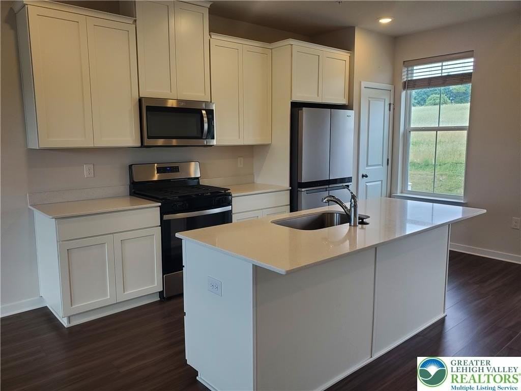 7640 Clayton Ave - Photo 4 of 15