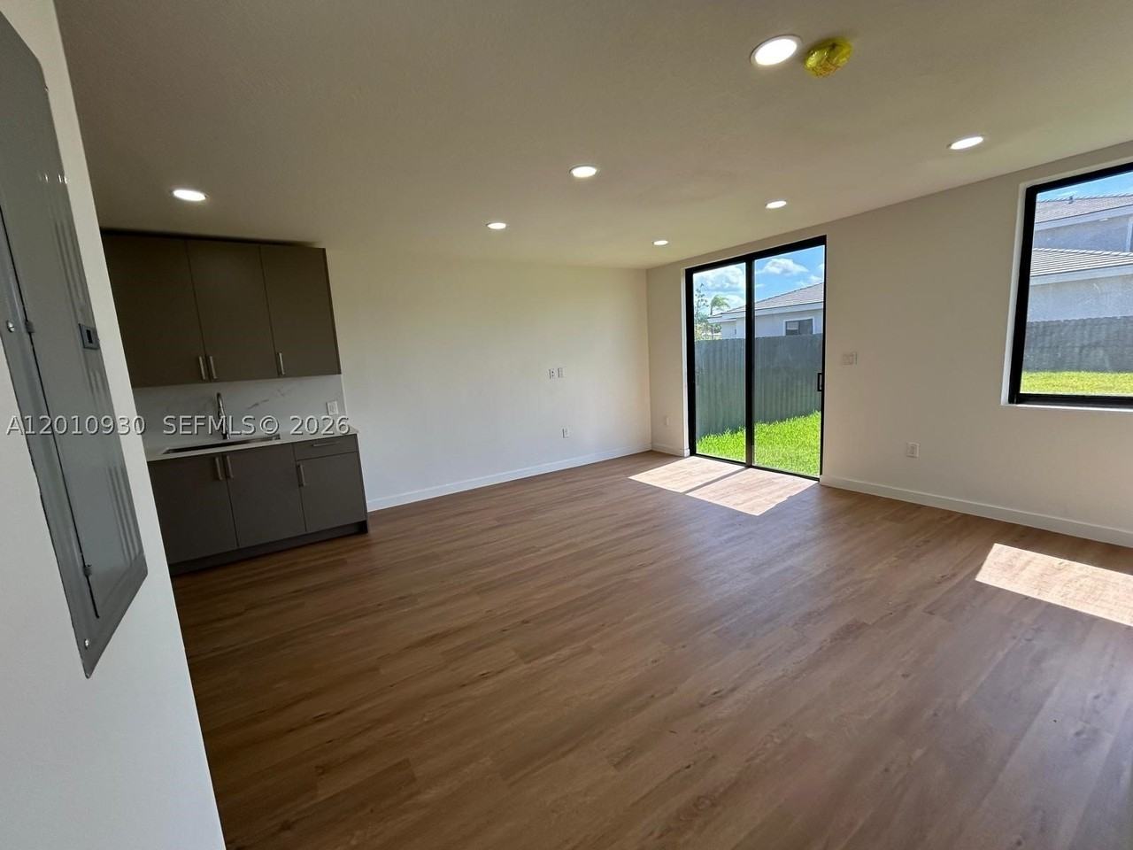 19440 Sw 125th Ave #0 - Photo 2 of 27