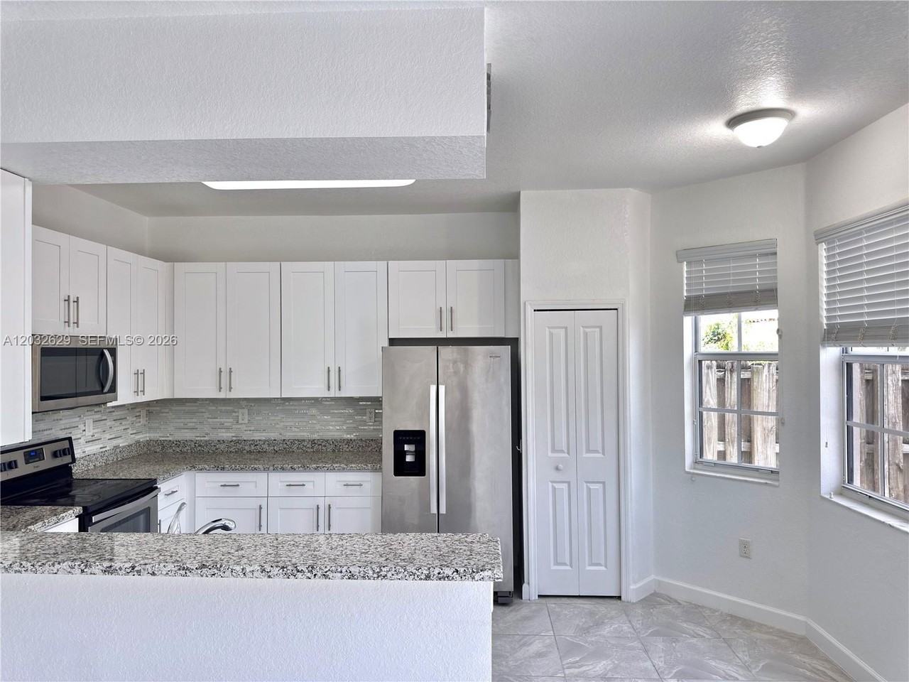7905 Sw 120th Ave - Photo 3 of 8