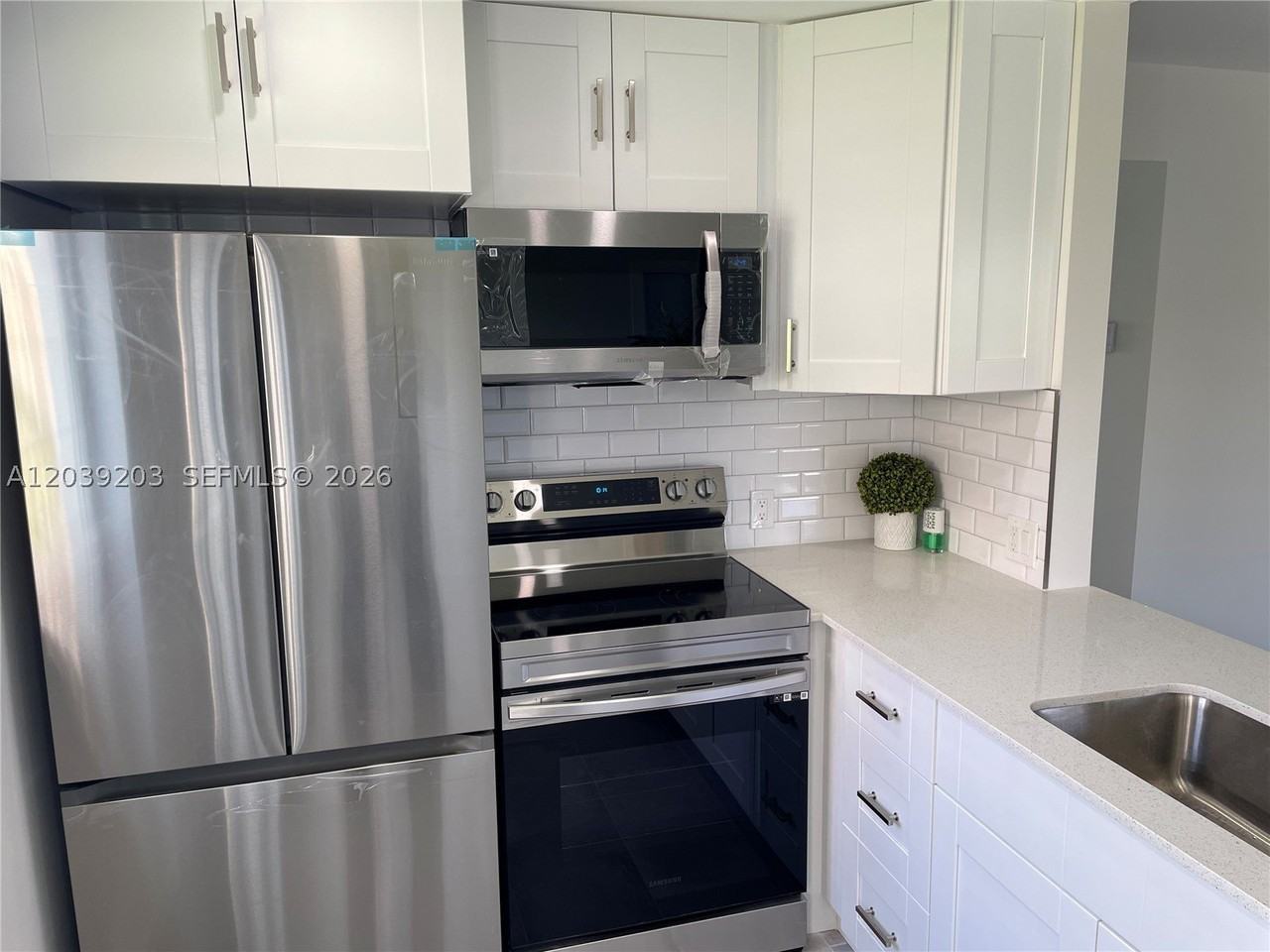 136 Brighton D #136 - Photo 4 of 46