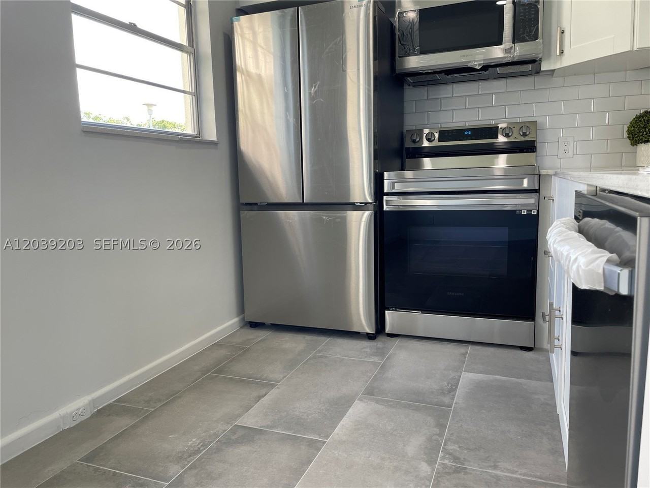 136 Brighton D #136 - Photo 5 of 46