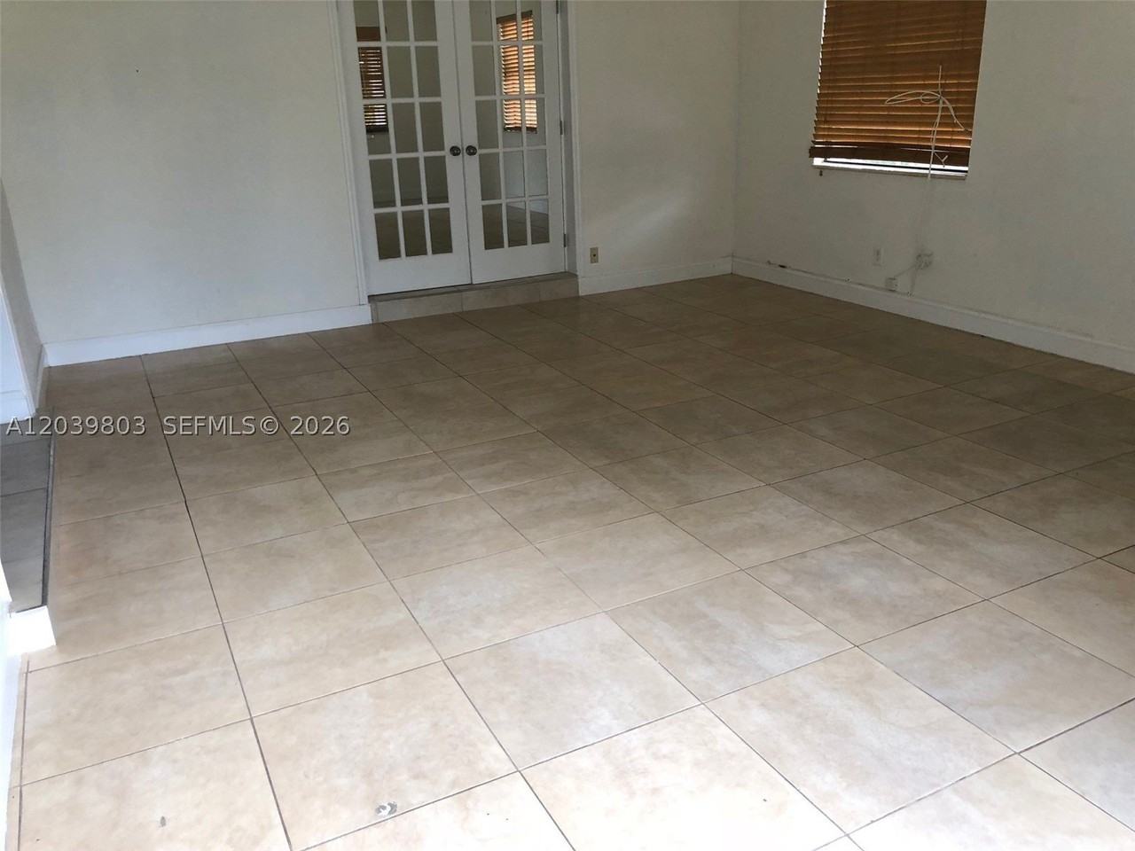 2801 Sw 81st Ave #0 - Photo 4 of 12