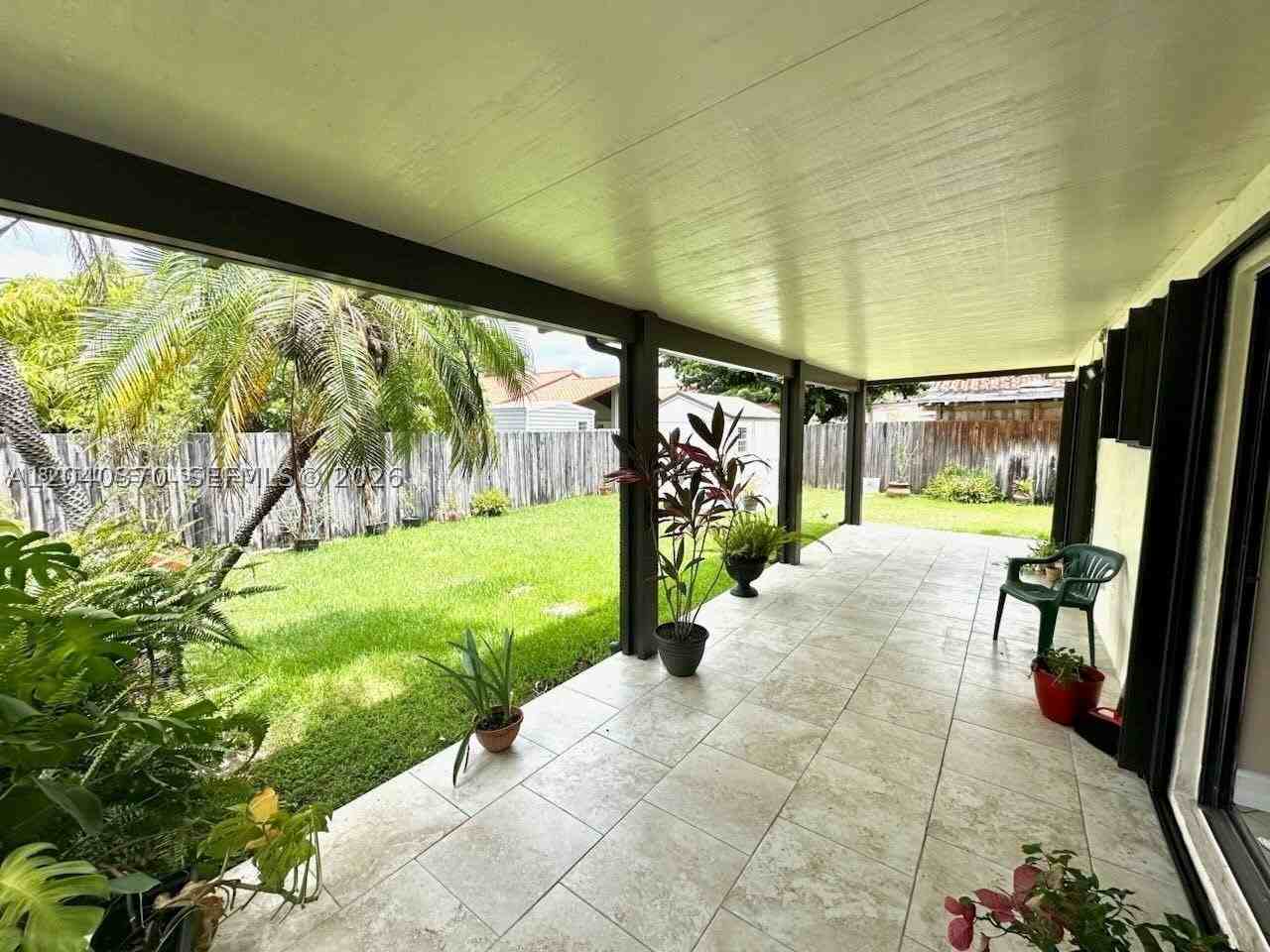 2514 Sw 138th Ave - Photo 7 of 17