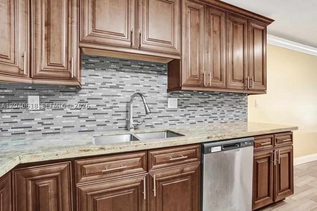 4114 Nw 88th Ave #102 - Photo 6 of 26