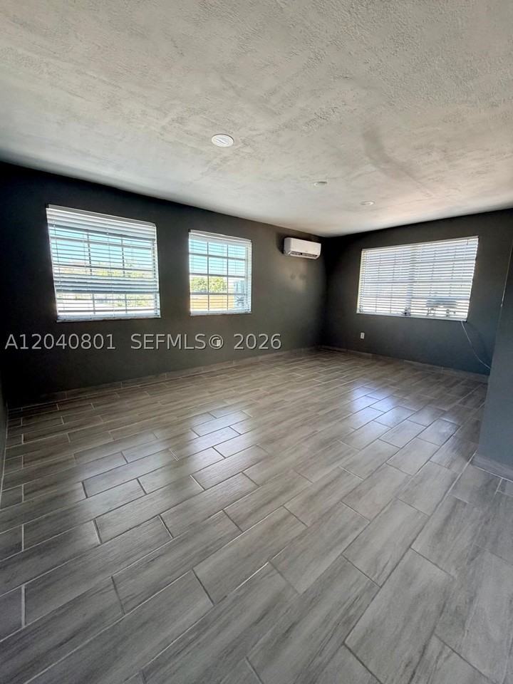 359 W 12th St #3 - Photo 5 of 16