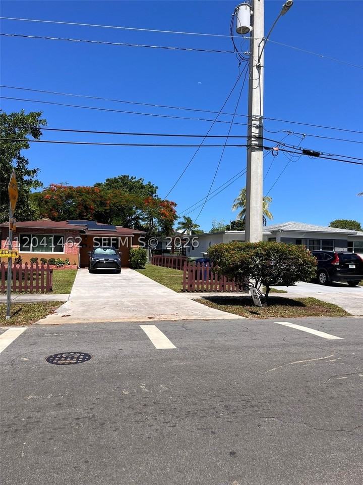 124 Nw 6th Ave - Photo 2 of 25