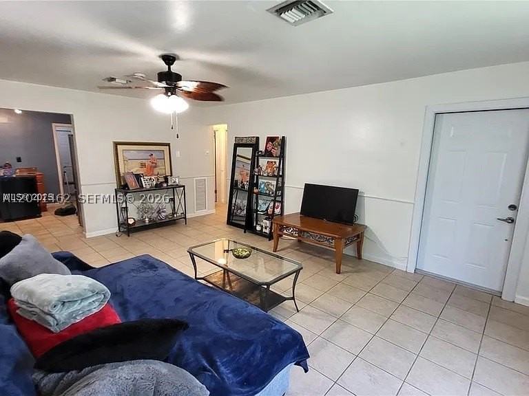 124 Nw 6th Ave - Photo 4 of 25
