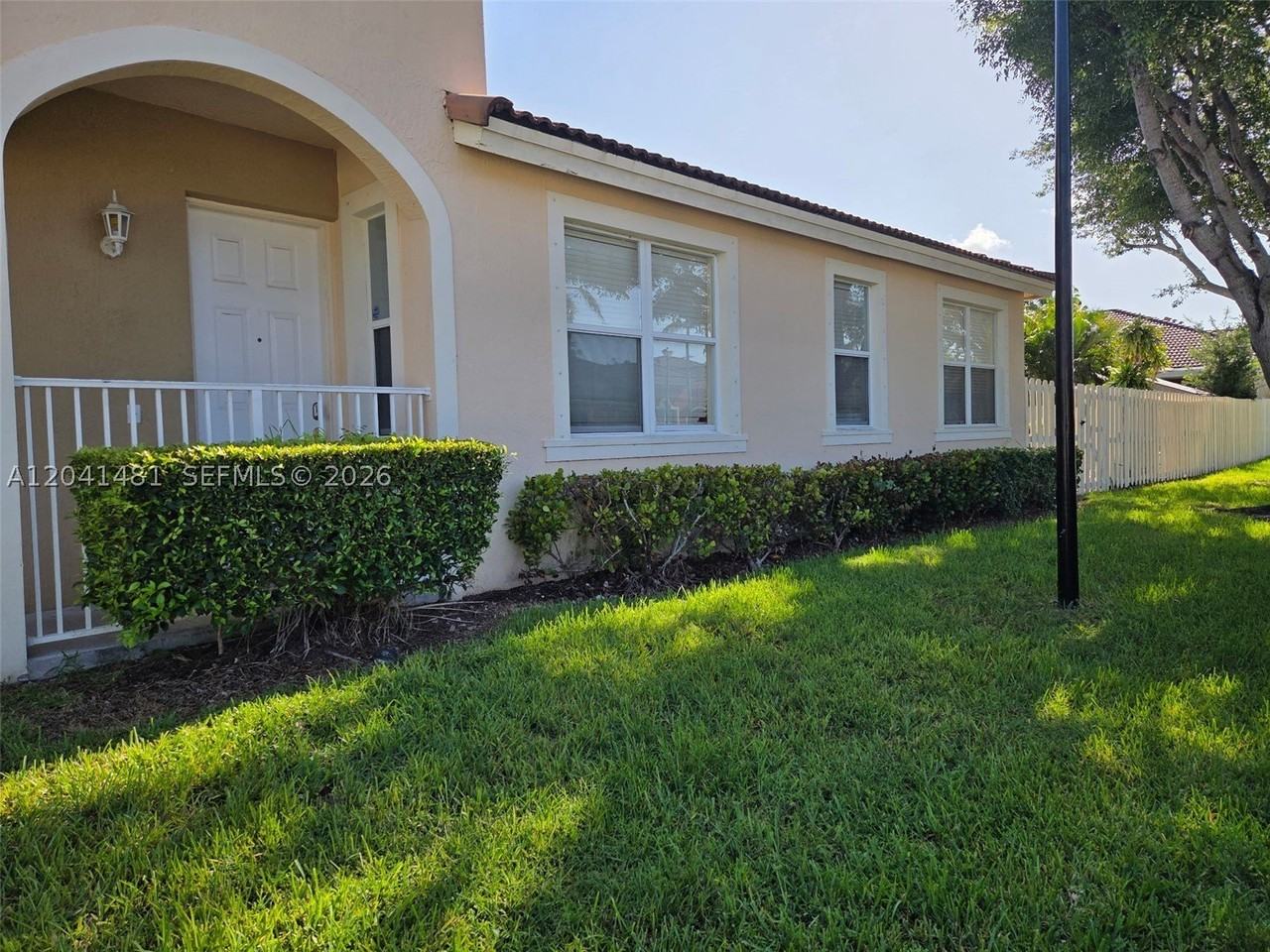 23751 Sw 110th Ave - Photo 2 of 12