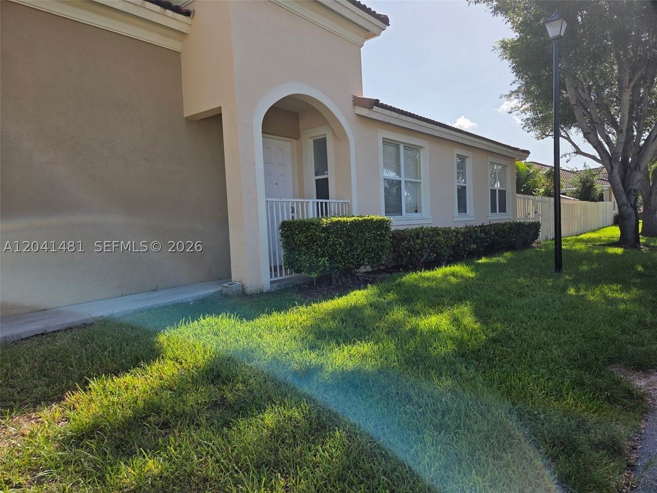 23751 Sw 110th Ave - Photo 3 of 12