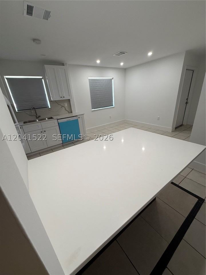 18602 Sw 100th Ave #18602 - Photo 2 of 19