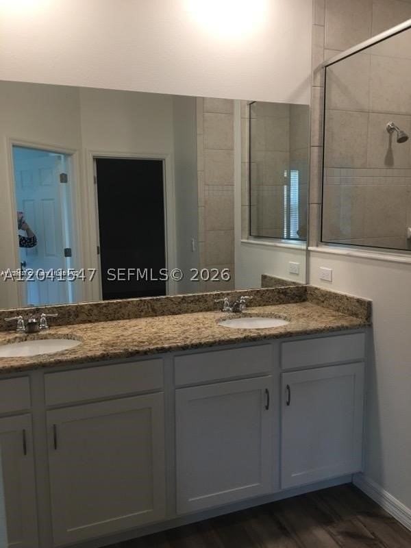 2240 Sw Lawrence St #0 - Photo 6 of 10