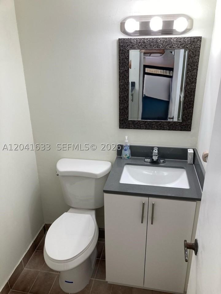 210 Fontainebleau Blvd #306 - Photo 6 of 17