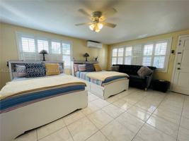 featured image of 6118 Mayo St #2