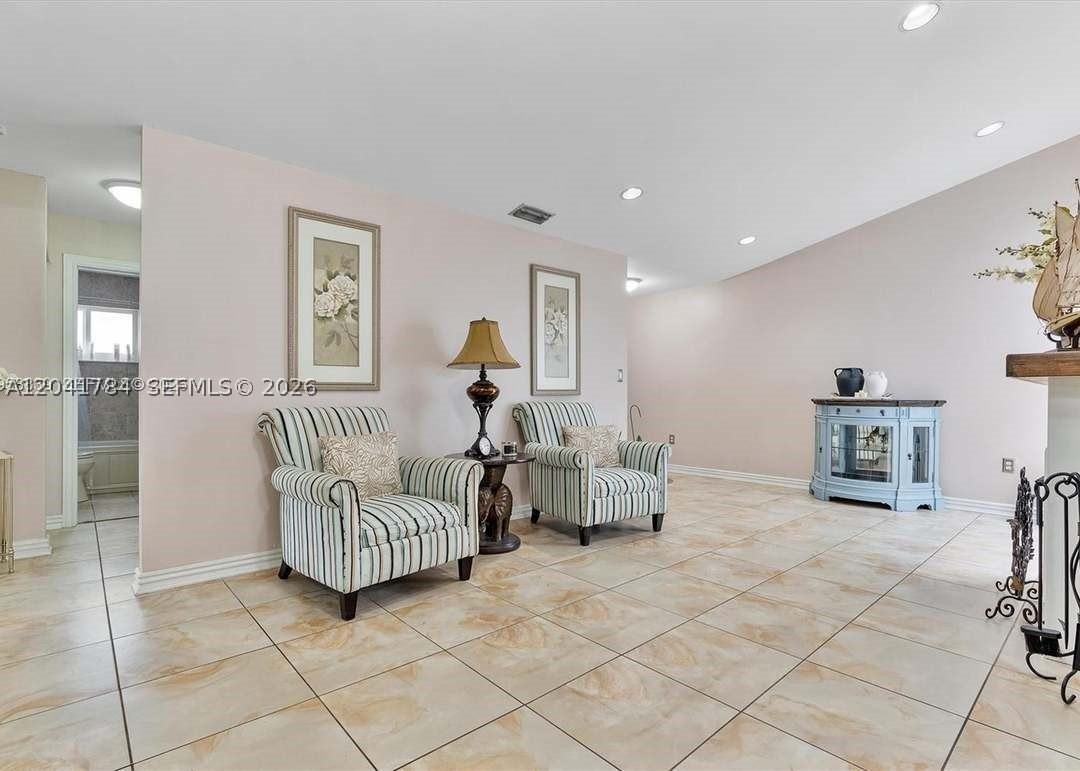 16834 Nw 70th Ave - Photo 2 of 12