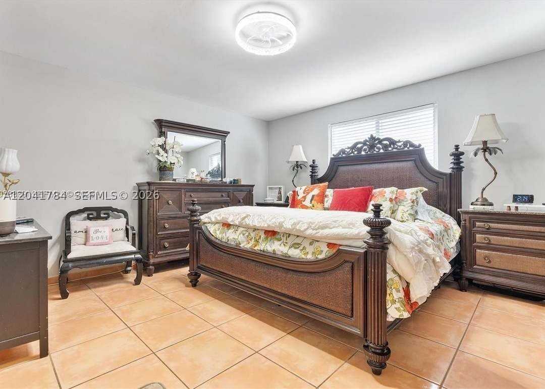 16834 Nw 70th Ave - Photo 7 of 12