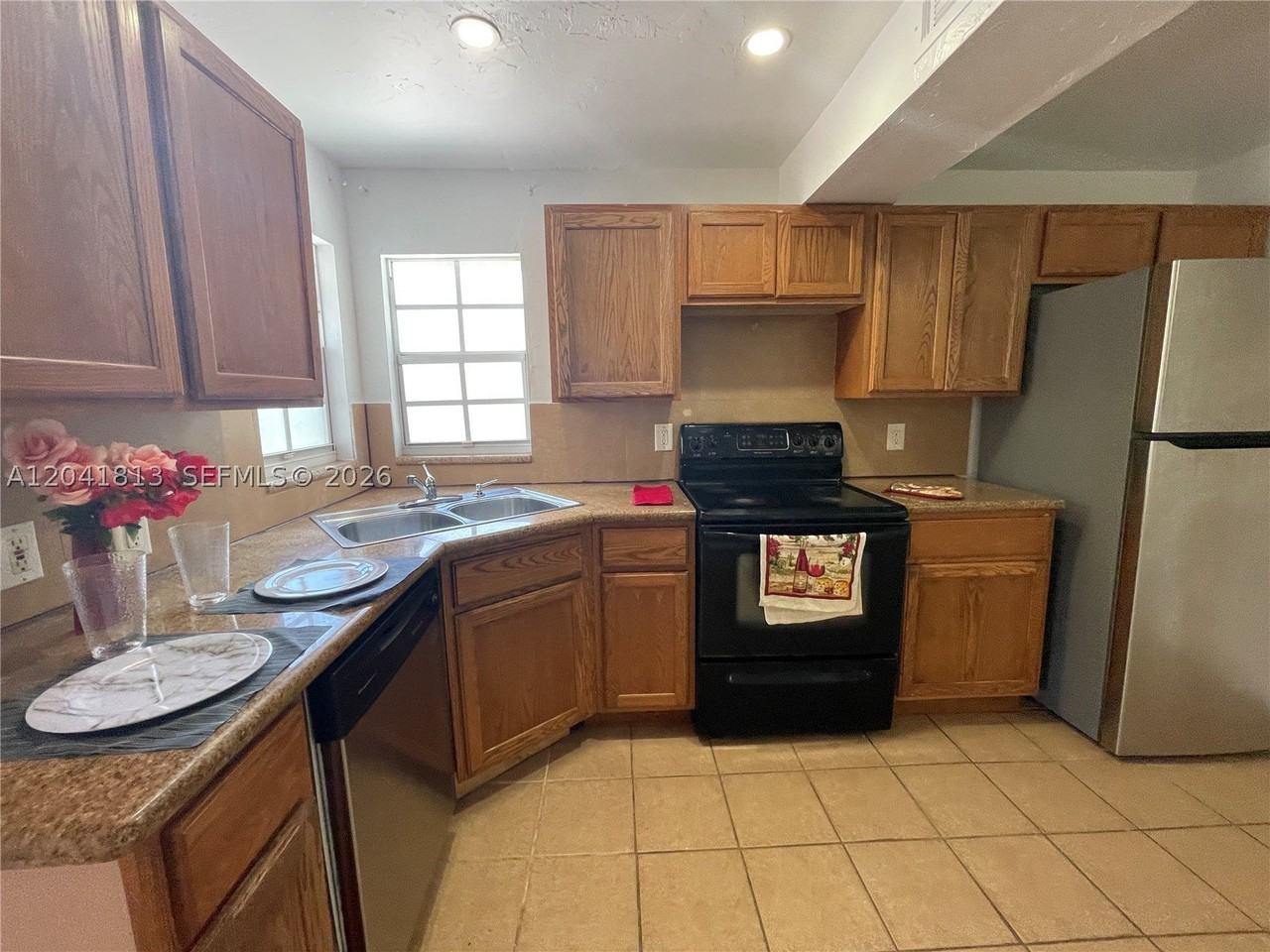 804 Nw 19th Ter - Photo 5 of 10