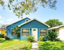 featured image of 11080 Peachtree Dr