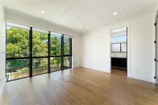 227 Nw 39th St - Photo 1 of 1