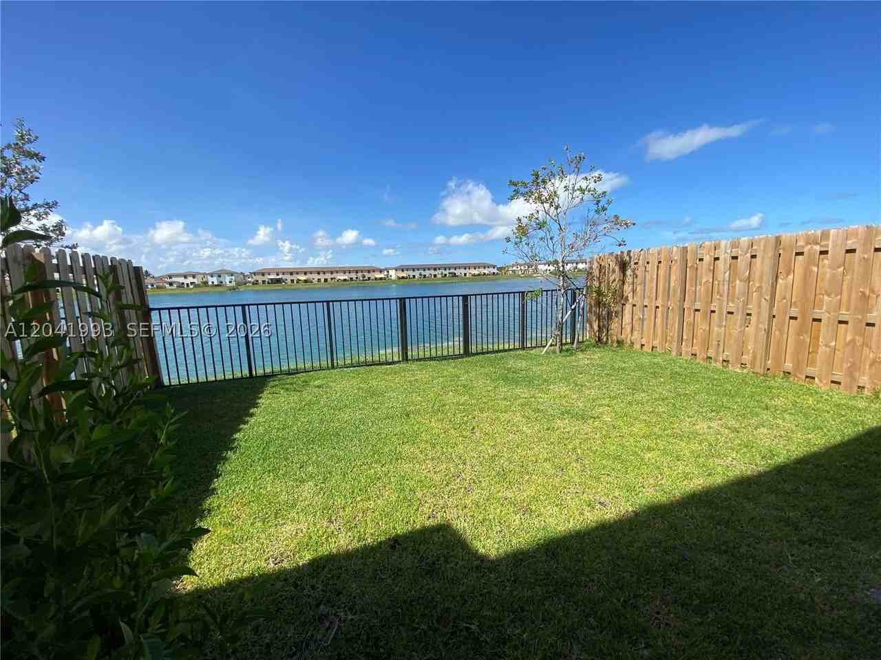 10265 Sw 231st Ln - Photo 6 of 12