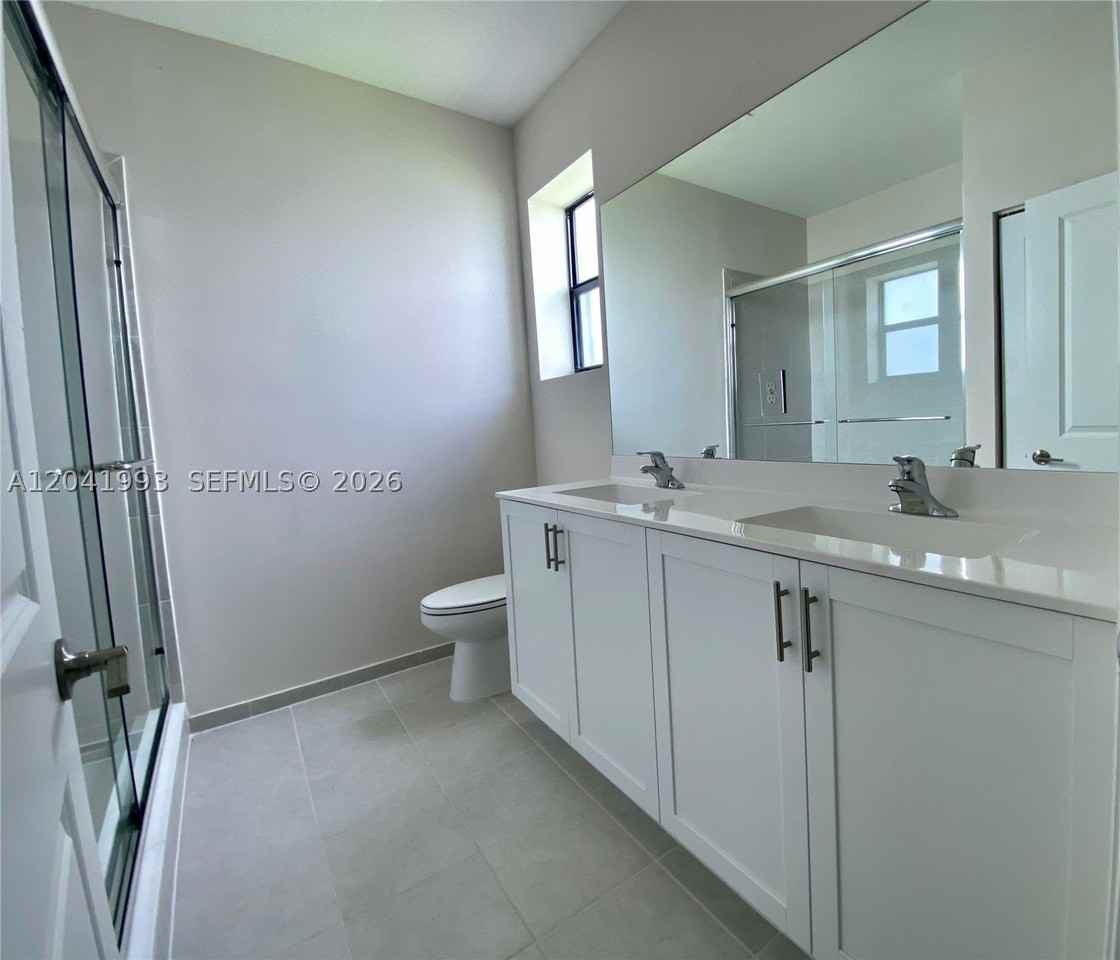 10265 Sw 231st Ln - Photo 7 of 12