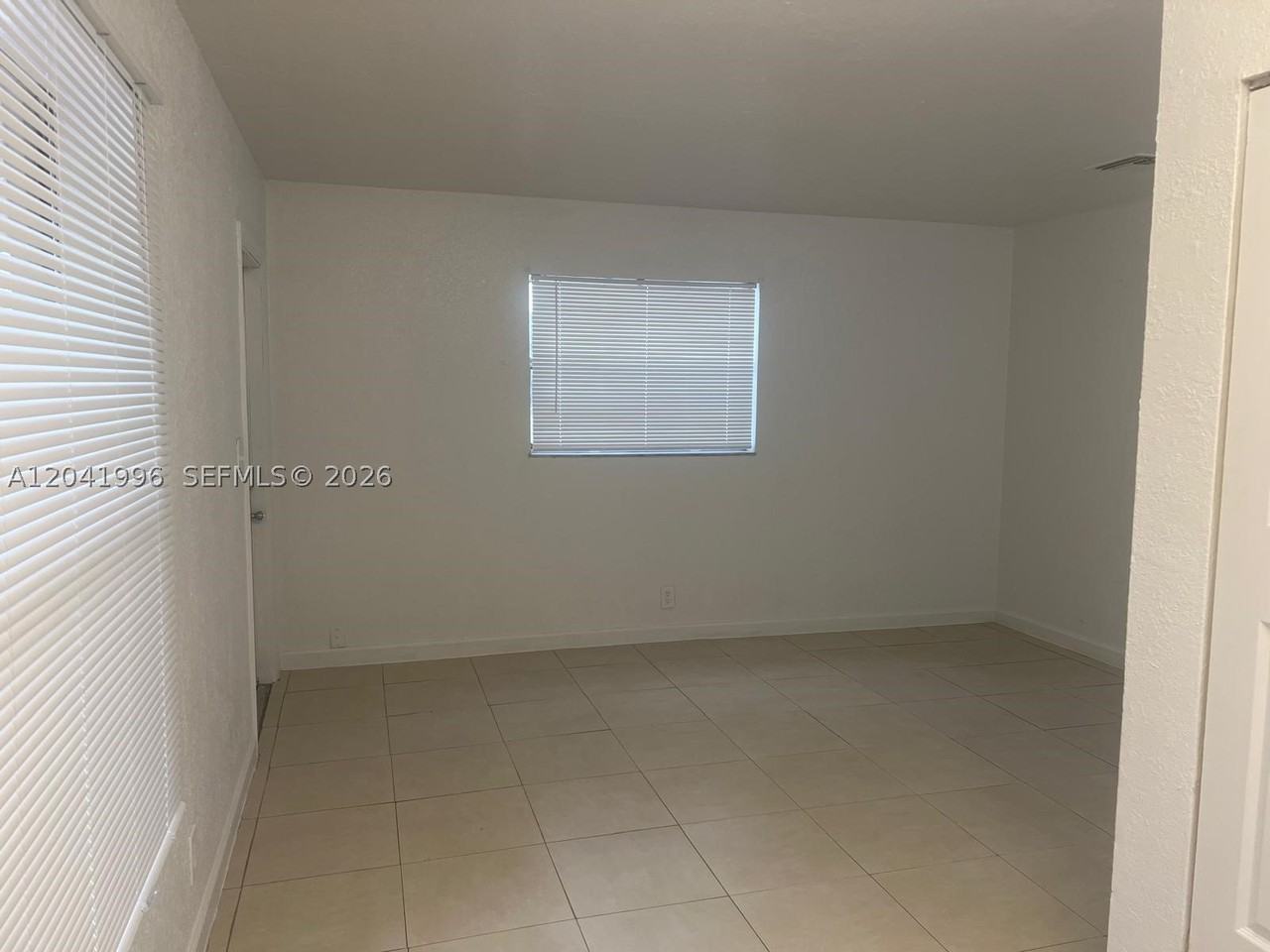 919 Nw 2nd Ave #1 - Photo 5 of 19