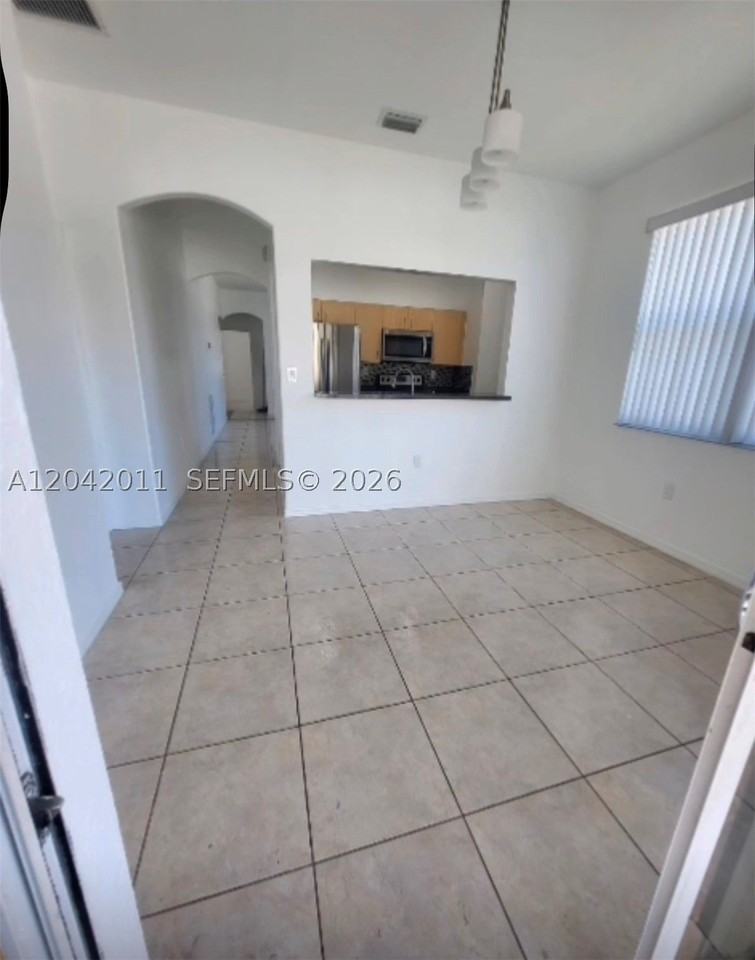 23752 Sw 110th Ave - Photo 2 of 13