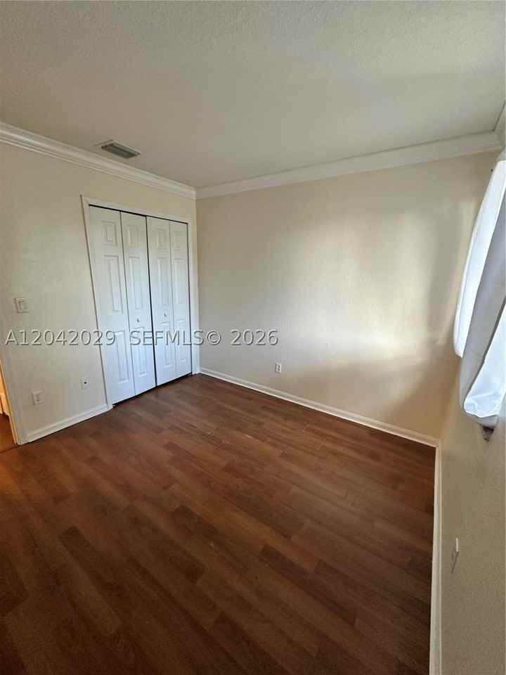 2704 Se 15th Pl - Photo 6 of 30