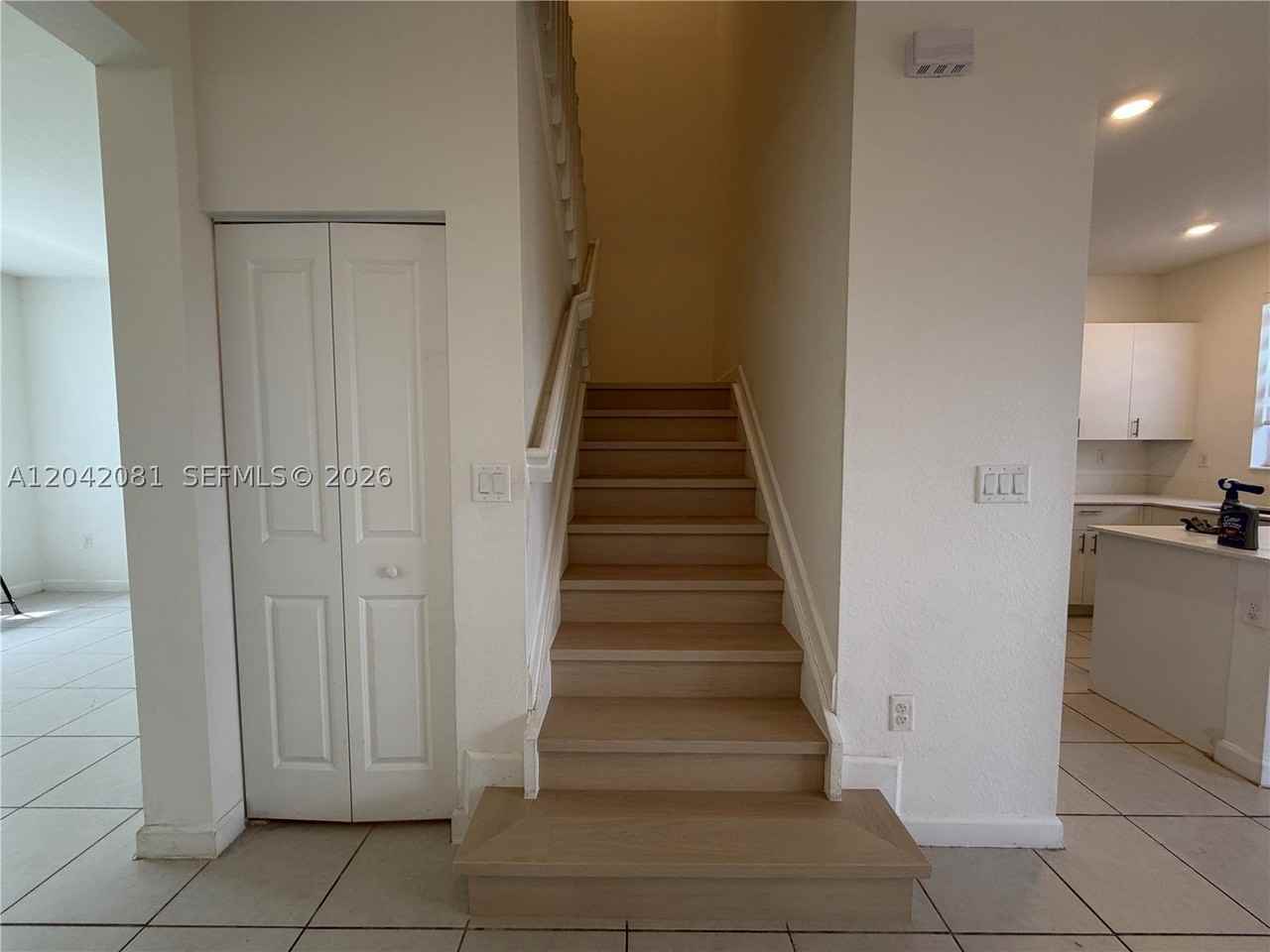 2889 Se 25th Ave #2889 - Photo 3 of 30