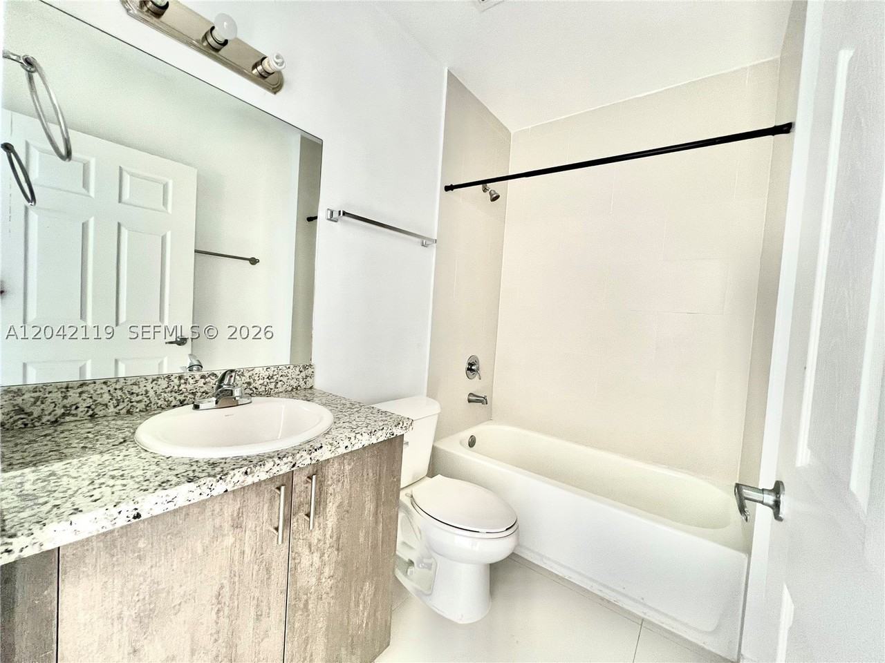 440 E 27th St #204 - Photo 7 of 8
