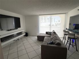2625 Collins Ave #420 - Photo 1 of 1