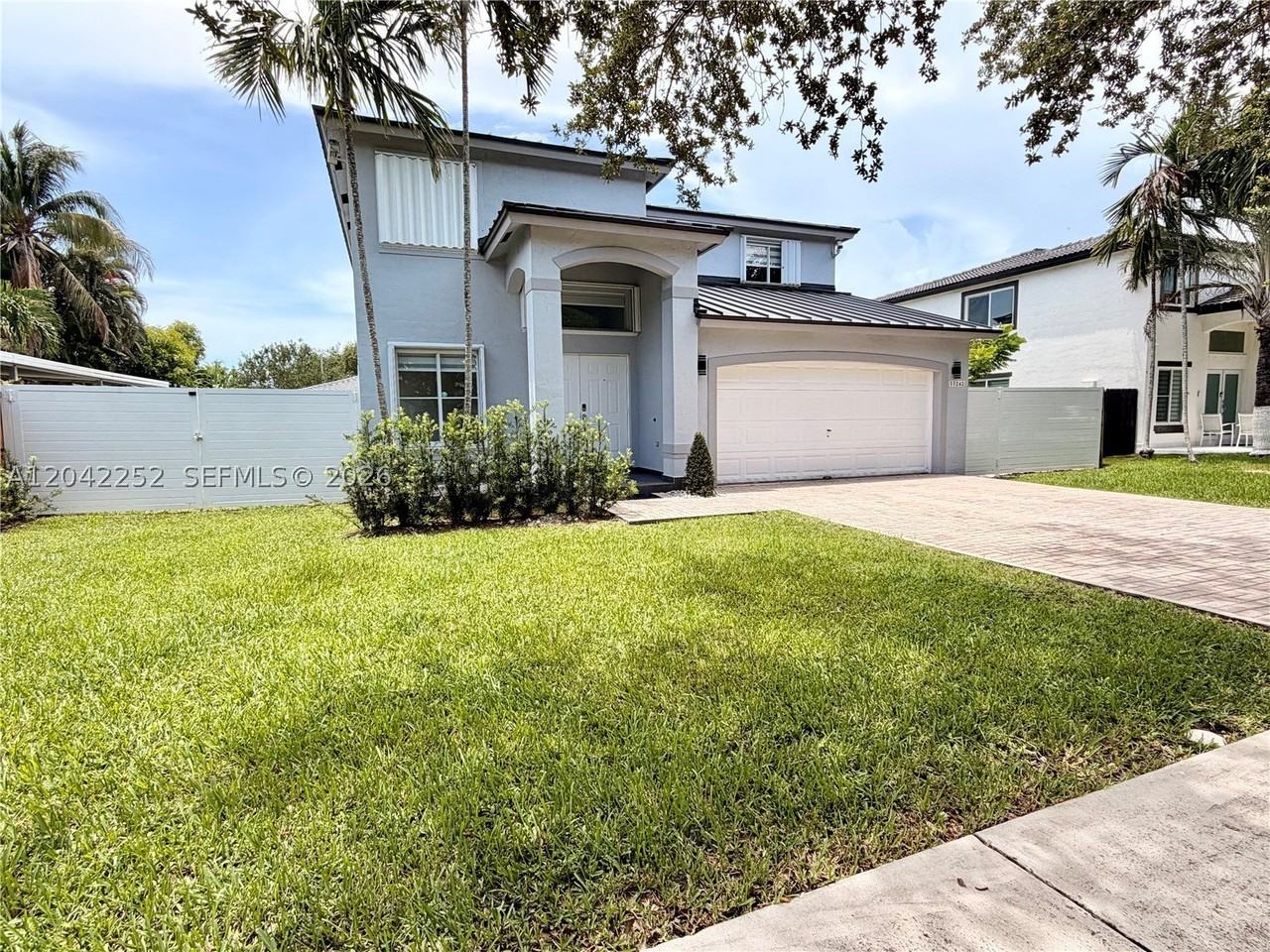 11242 Sw 244th Ter - Photo 2 of 29