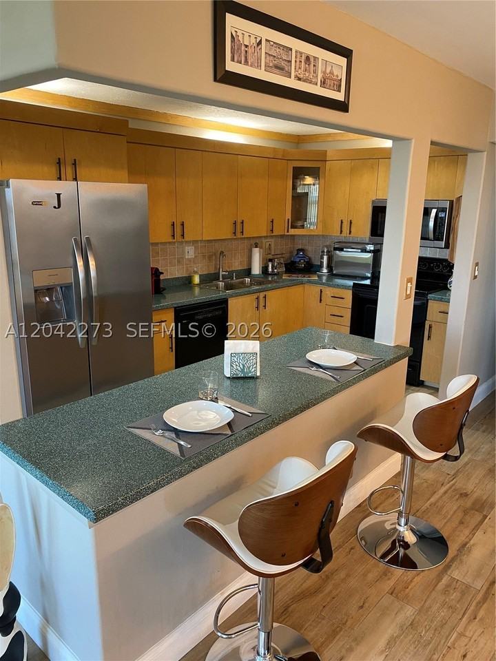 531 N Ocean Blvd #611 - Photo 7 of 34