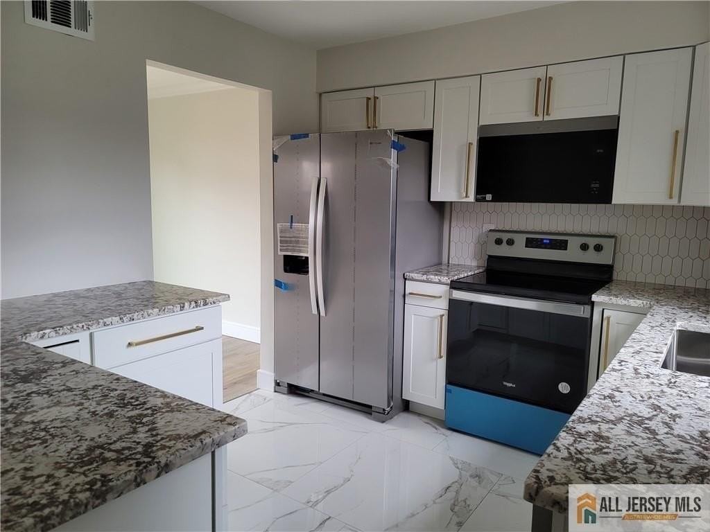 7 Cheltenham Pl #707 - Photo 3 of 26