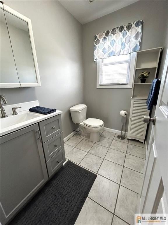 586 Jacques St - Photo 6 of 16