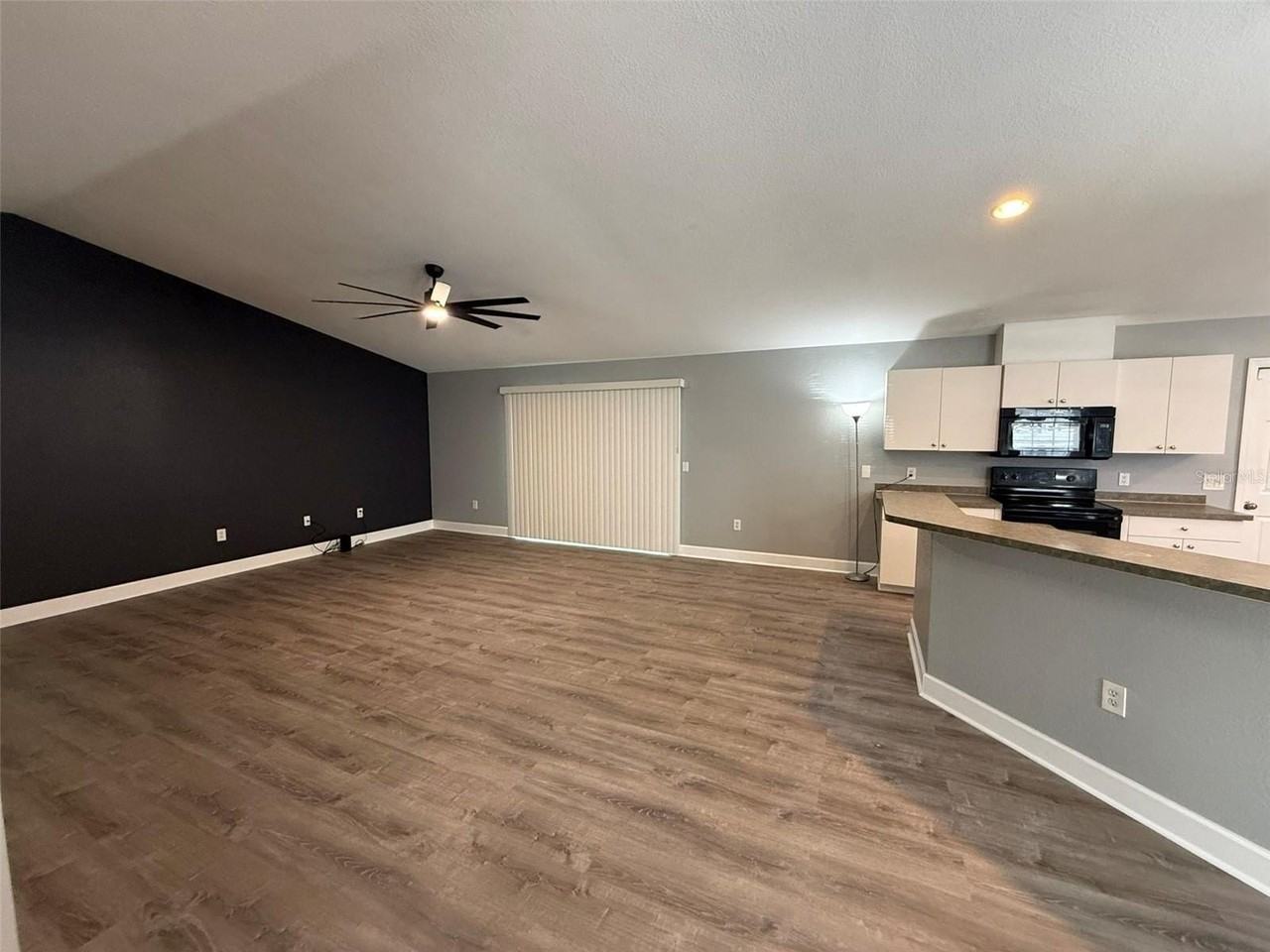 3745 Sardinia Ave - Photo 3 of 18