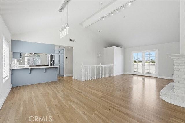 2605 Mathews Ave #A - Photo 3 of 7