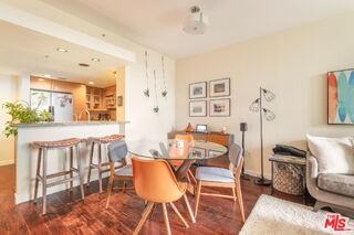 13700 Marina Pointe Dr #415 - Photo 6 of 8