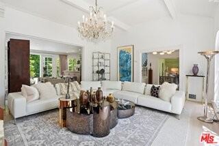317 S Burlingame Ave - Photo 3 of 8